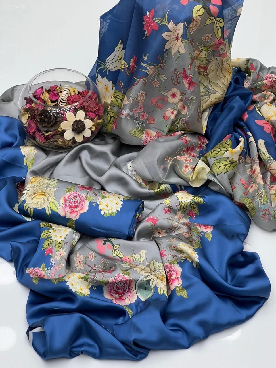 Shamoze Silk – Digital Bloom 3pc Unstitched Suit